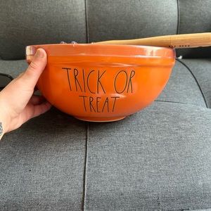 Rae Dunn Trick or Treat Mixing Bowl Halloween 2022